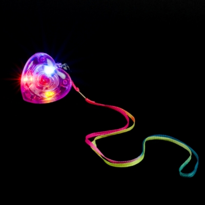Collar de corazón LED